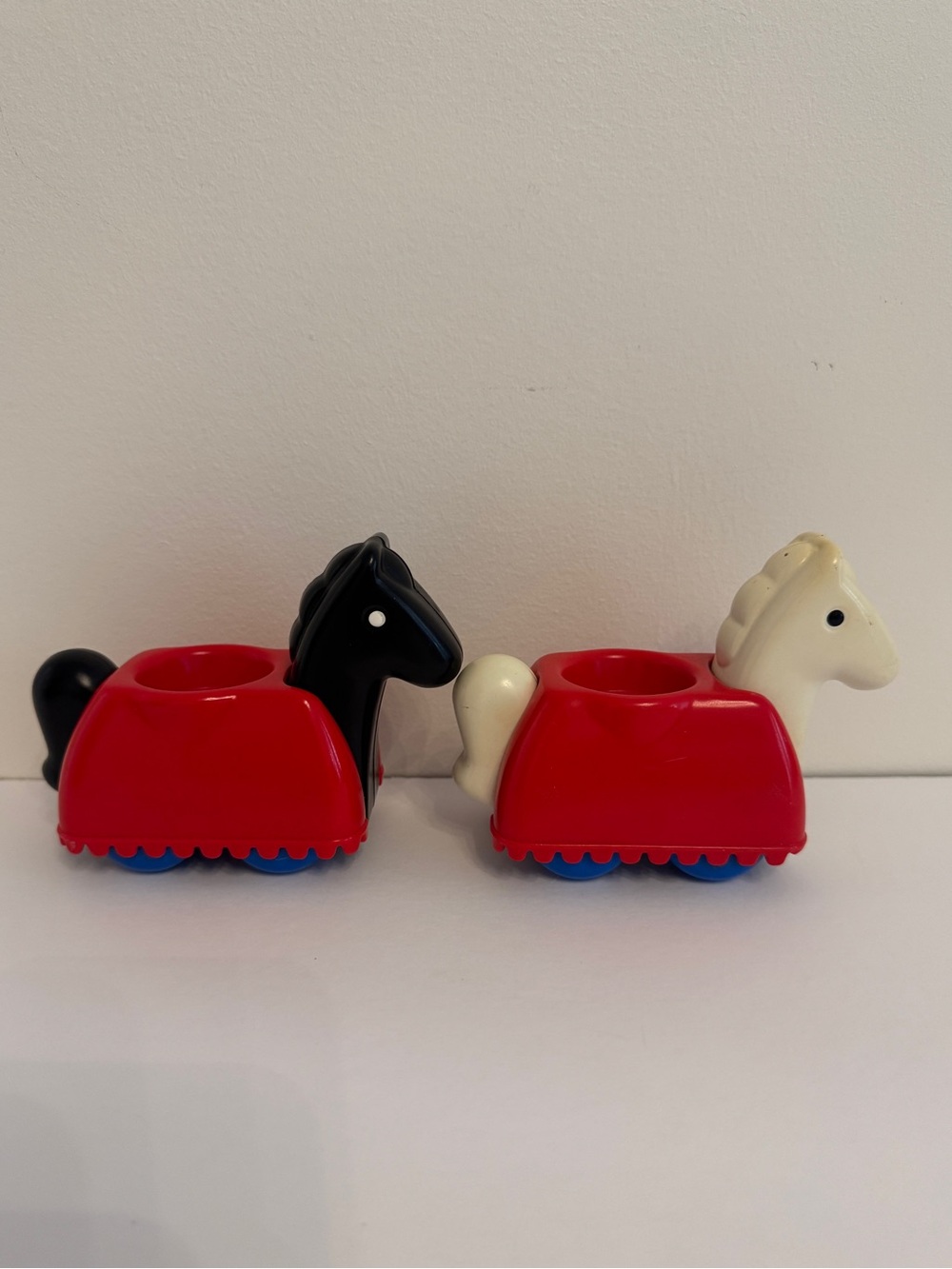 Vintage 80s Wee Waffle Castle Horses